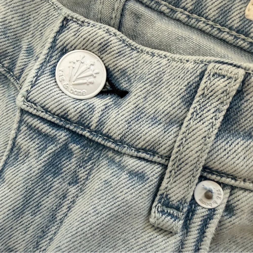 NWOT rag & bone Harlow Midrise Straight Jeans - raw hem light Raquel wash 28
